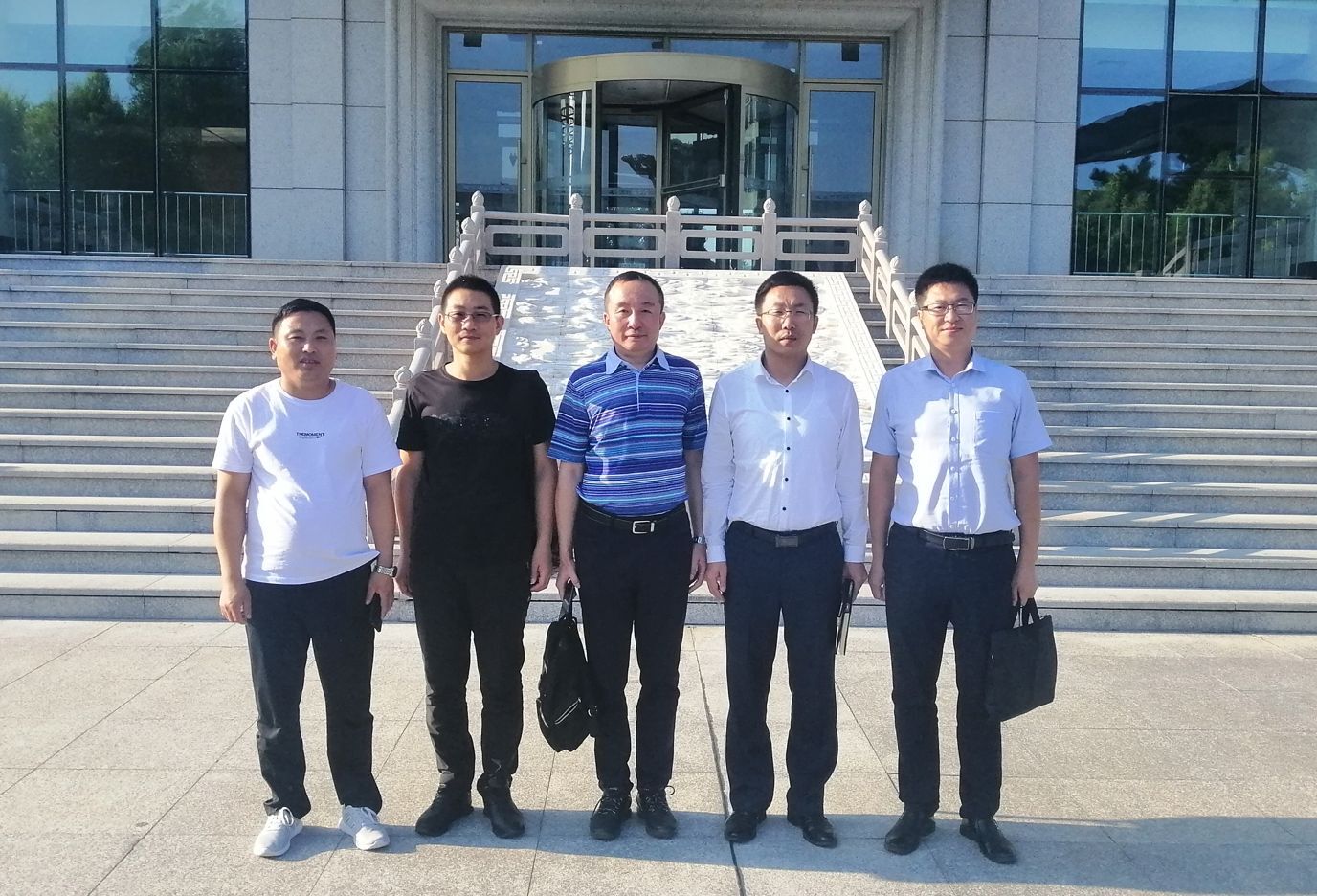 立足結(jié)對幫扶新起點 開啟教育扶貧新征程